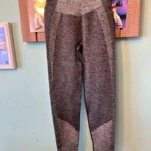 Victoria's Secret pink Gray Seamless Performance Leggings